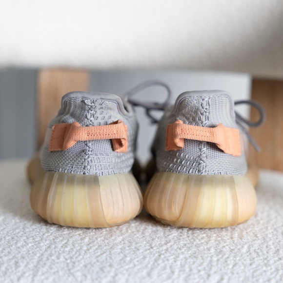 Adidas YEEZY BOOST 350 V2 Gray and Orange Size 7 us womens - Picture 8 of 12